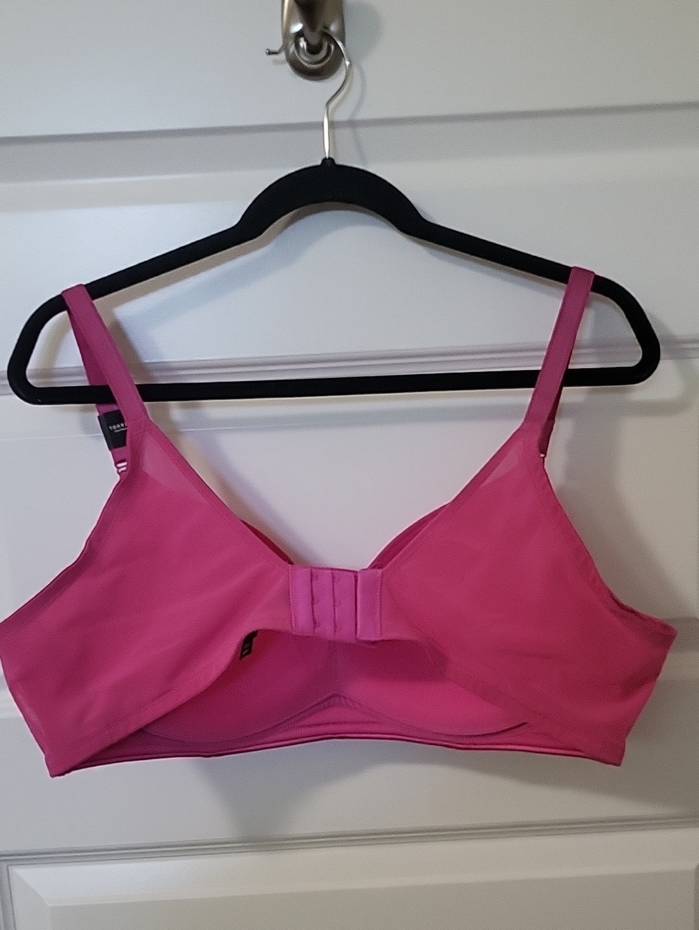 Torrid Magenta/Hot Pink Wireless Push-Up Bra with 360 Back Smoothing 42C NWT - Picture 6 of 15